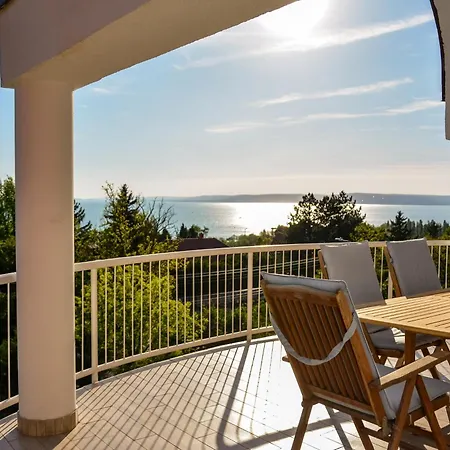 Villa Panorama Akarattya Balatonkenese